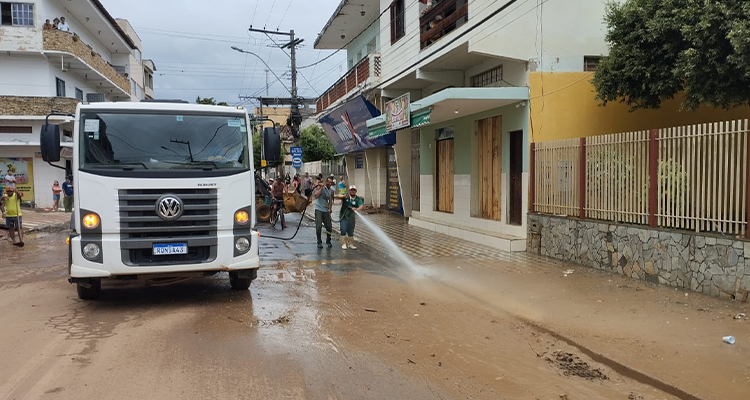 Castelo trabalha em apoio aos municípios atingidos pelas fortes chuvas 